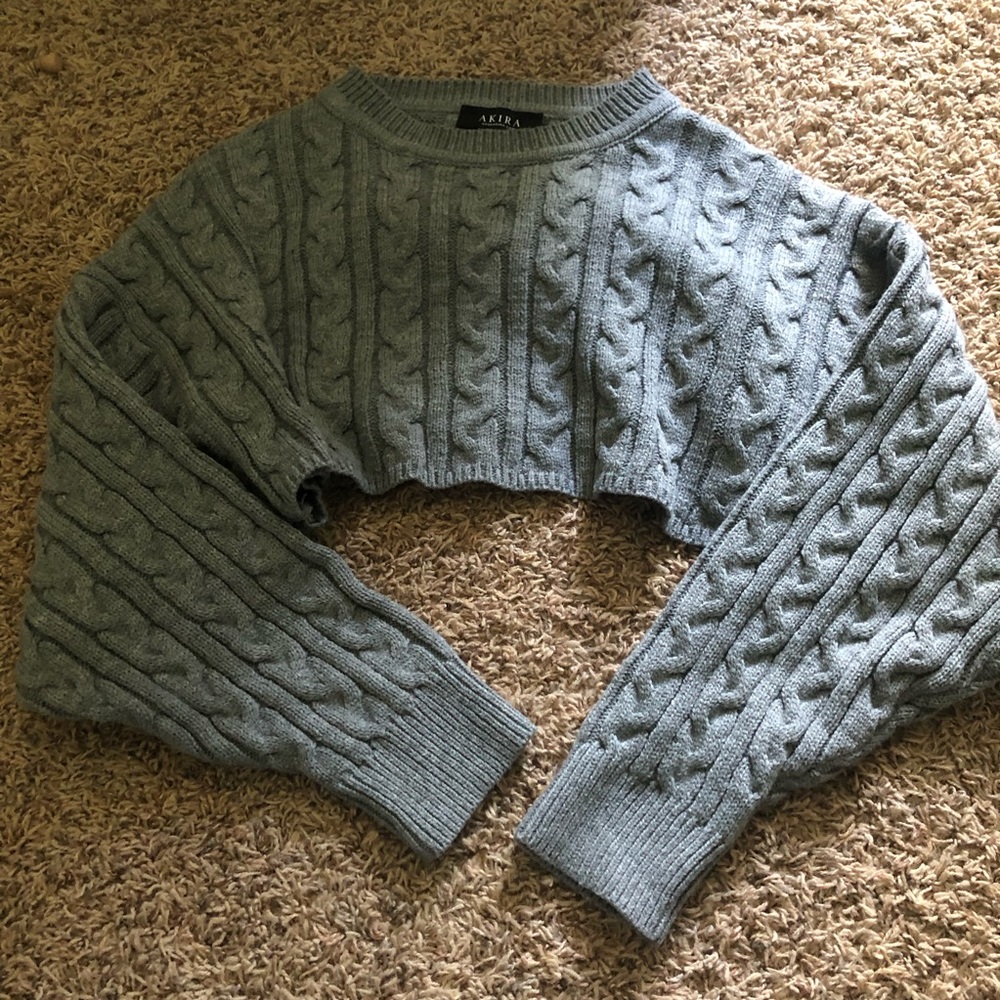 AKIRA Cropped Sweater Gray Size S